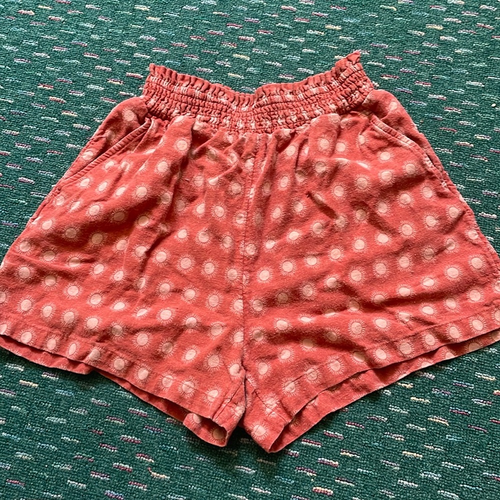 Universal Thread Women's burnt Orange Shorts
